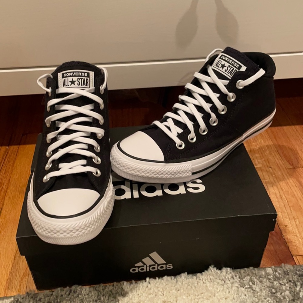 Converse mid high top sneaker